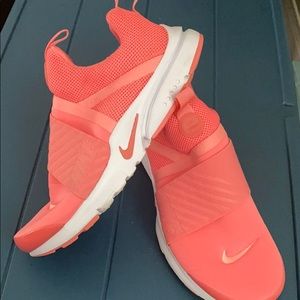 Nike big girls sneakers